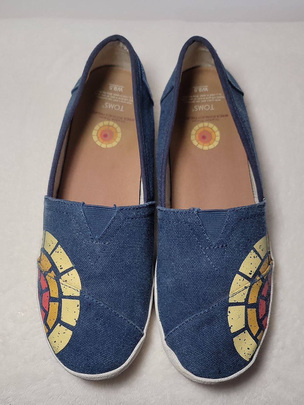 TOMS & Charlize Theron Africa Outreach Project Avalon slip-ons